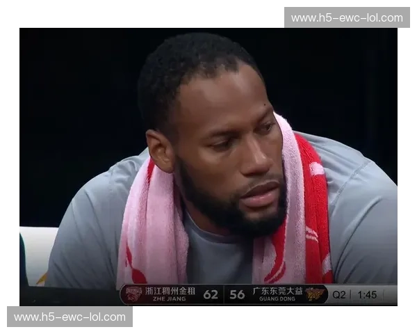 2004，洛城紫金与休城红箭的史诗对决：一场超越胜负的篮球记忆